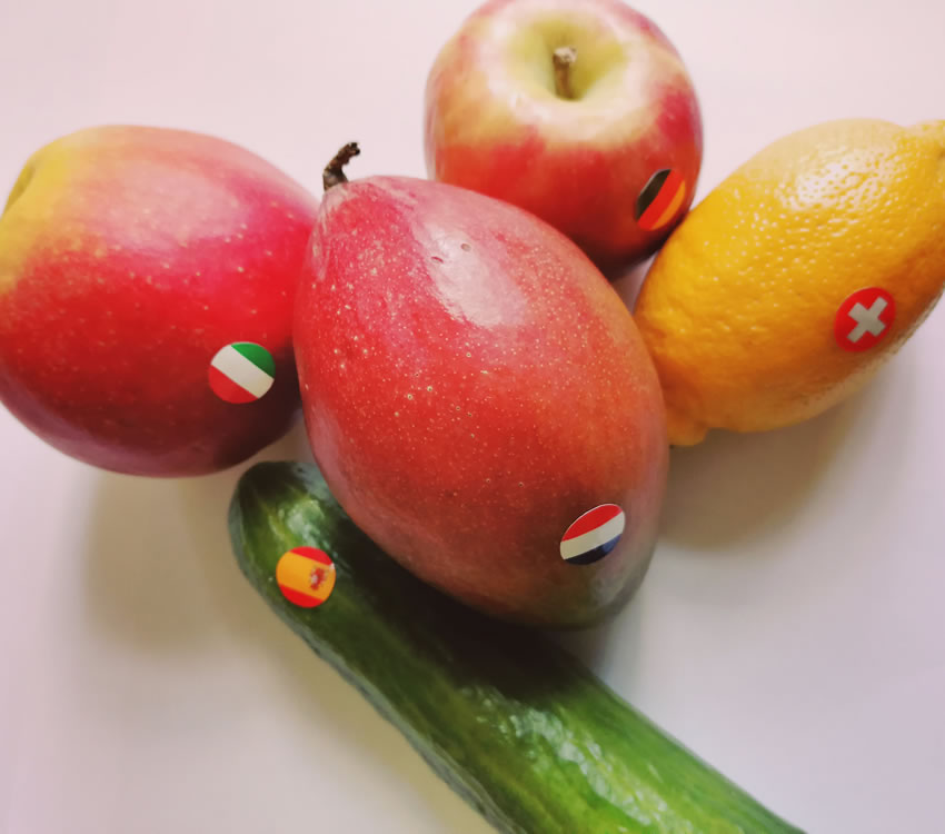 Obst und Gemse mit lebensmittelechten Etiketten